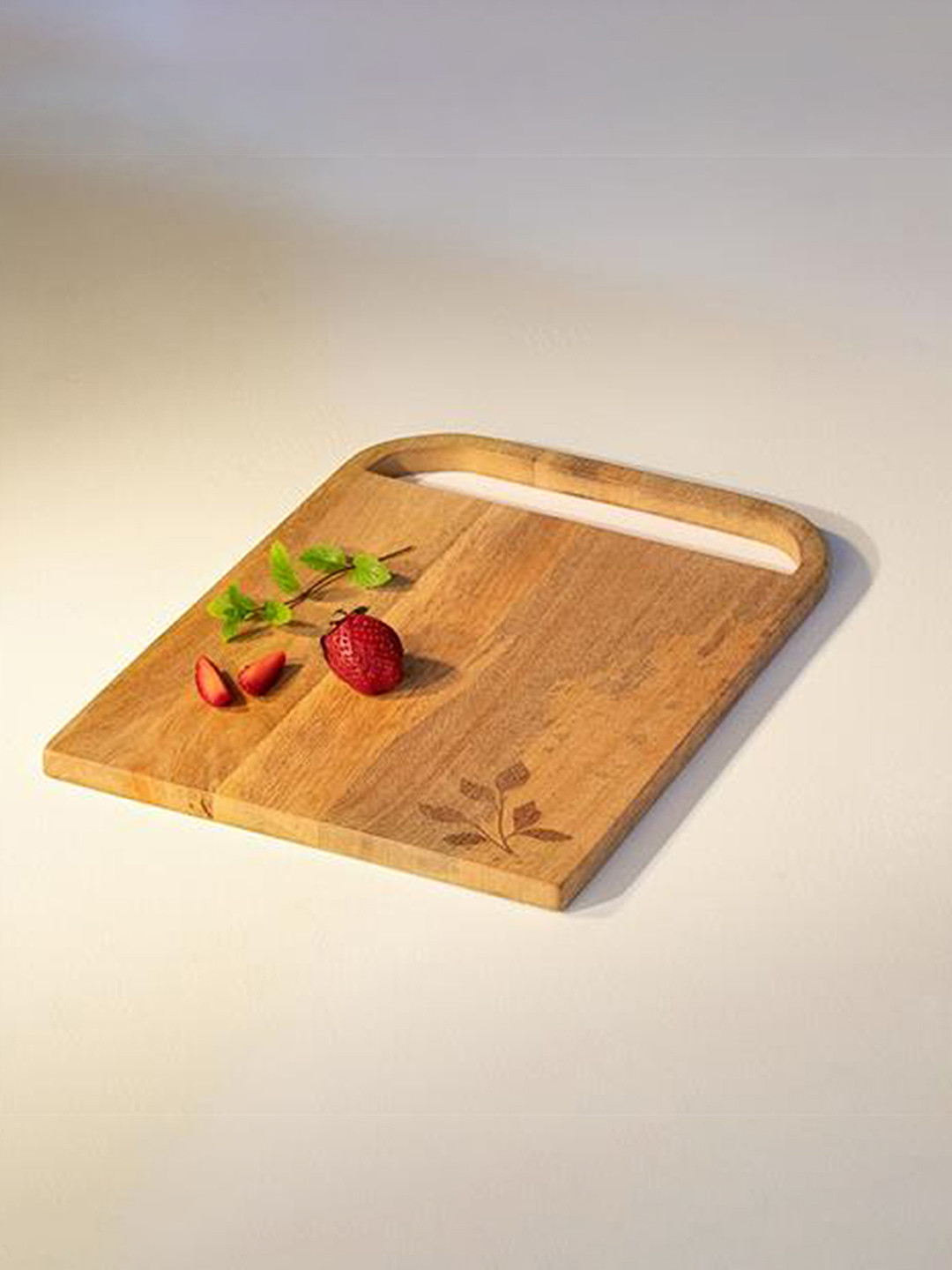 ellementry Brown Solid Twiggy Wooden Chopping Board