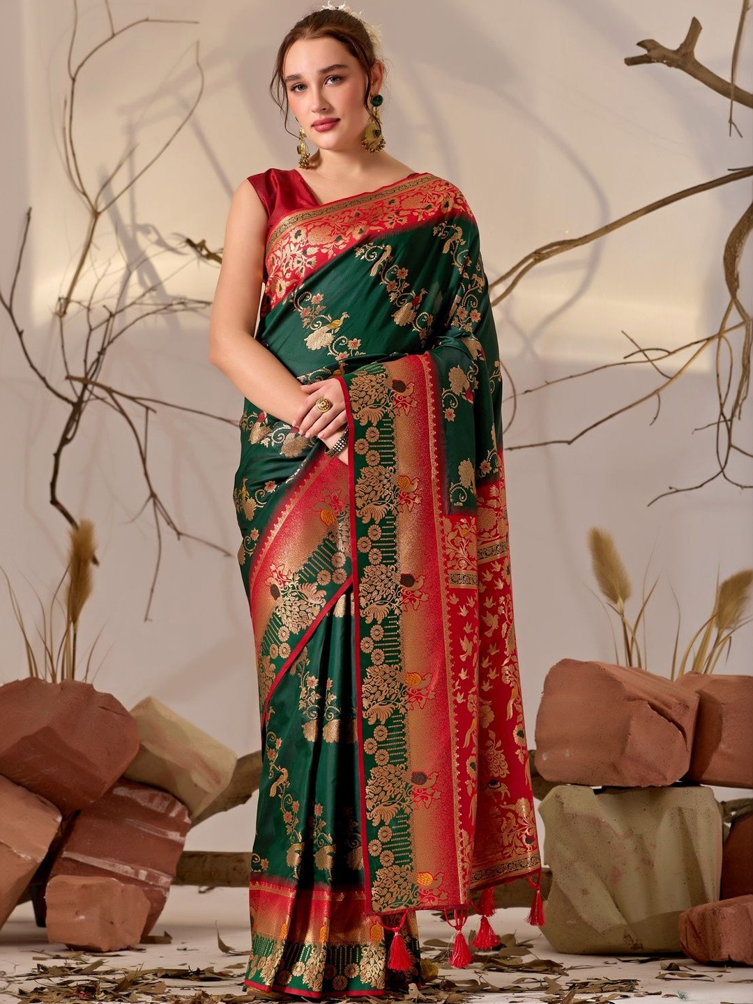Kathavastra Ethnic Motifs Zari Art Silk Banarasi Saree