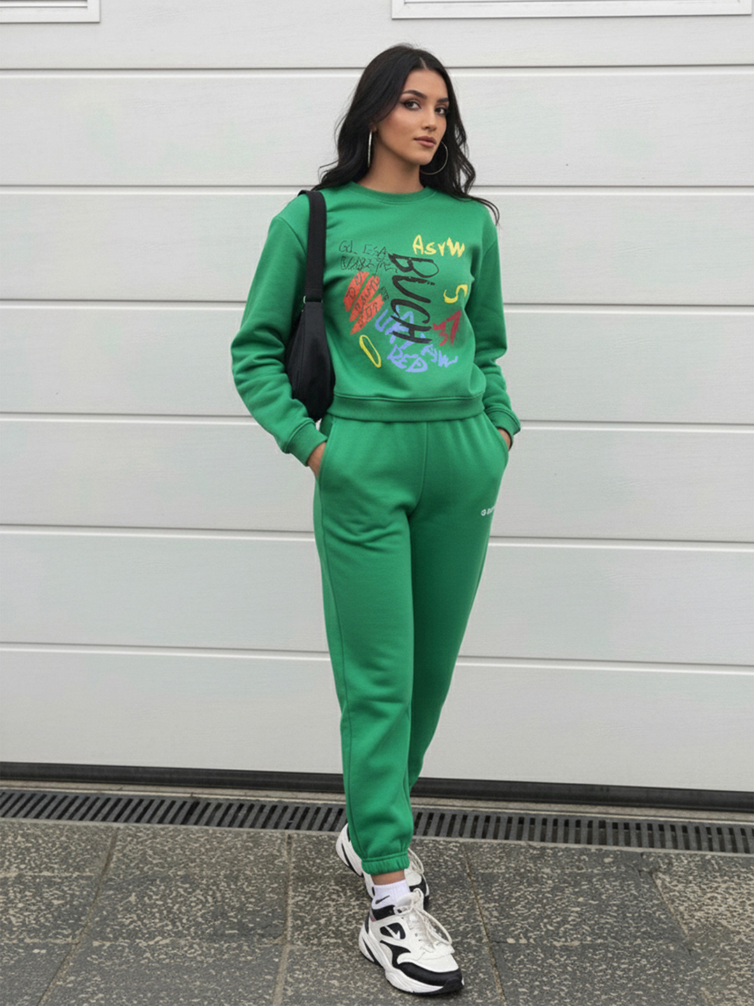 SASSAFRAS Women Green & Black Printed Sweatshirts and Joggers