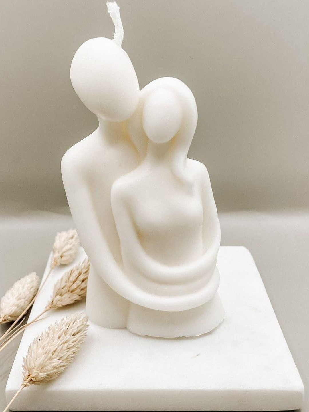 Dainty Little Shop White & Cream-Coloured 1 pieces Core Candle