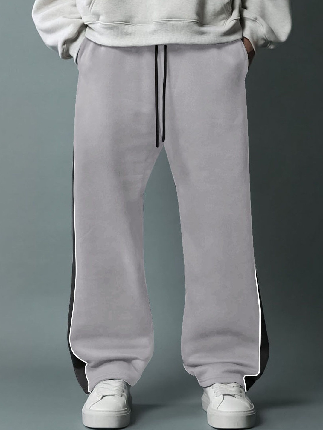 JUMPCUTS Men Color-Blocked Baggy-Fit Track Pants