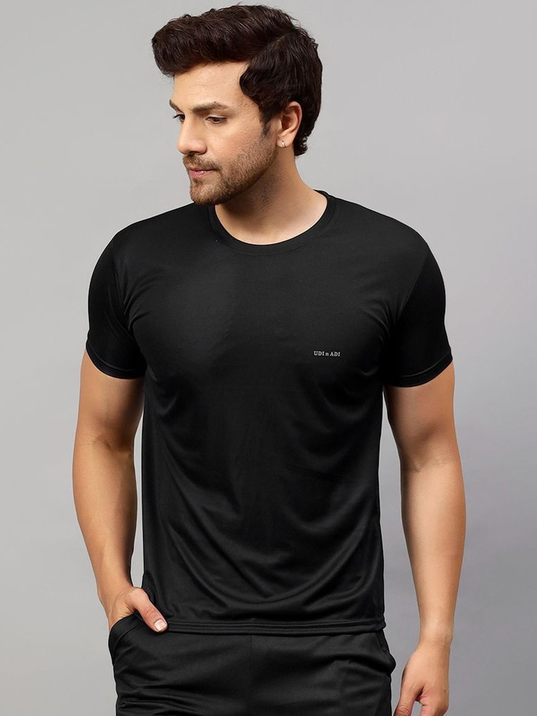 UDI n ADI Men Brand Logo T-shirt