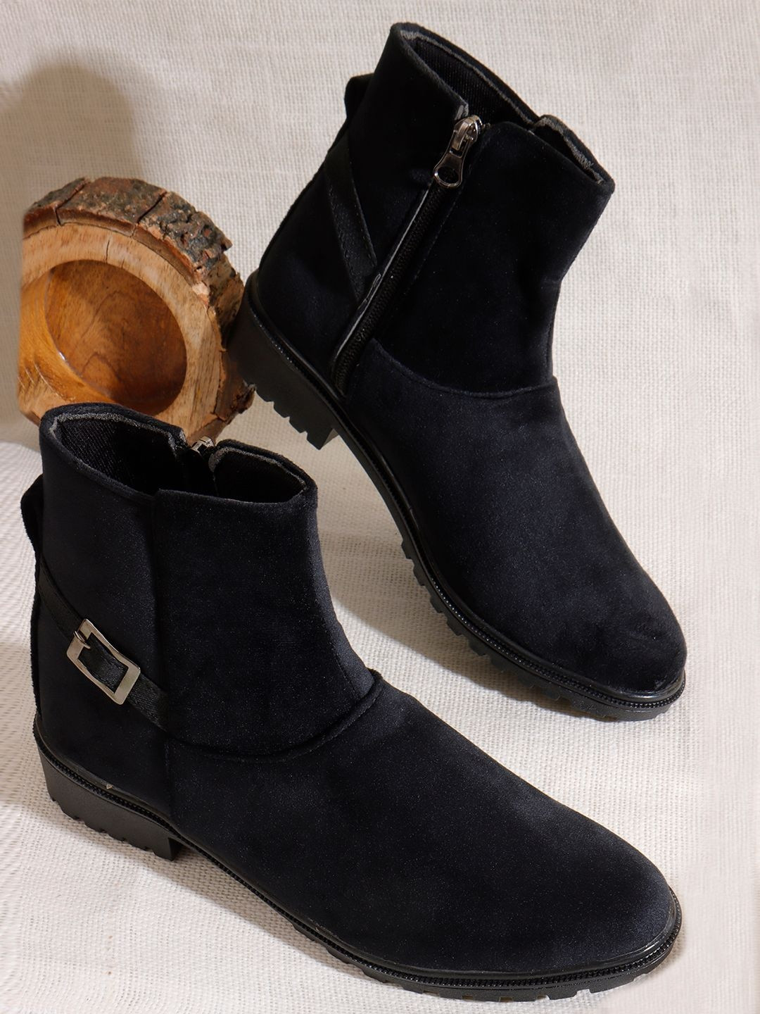 Denill Women Zippered  Boots