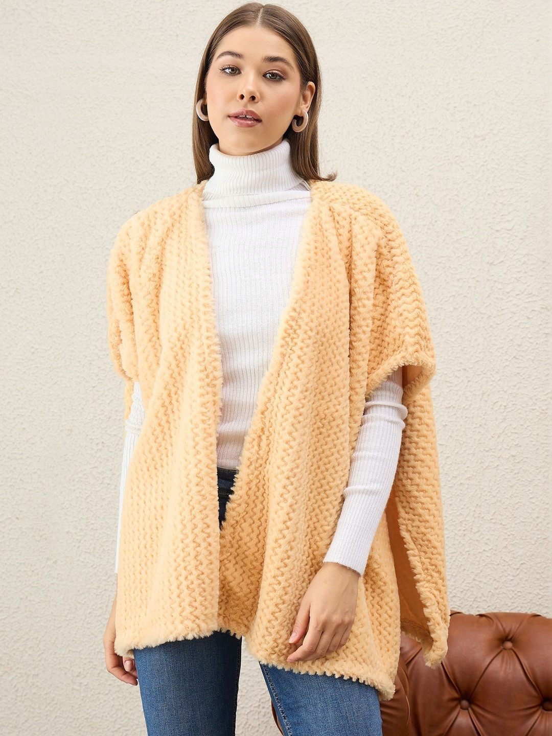 InWeave Women with Fuzzy Detail