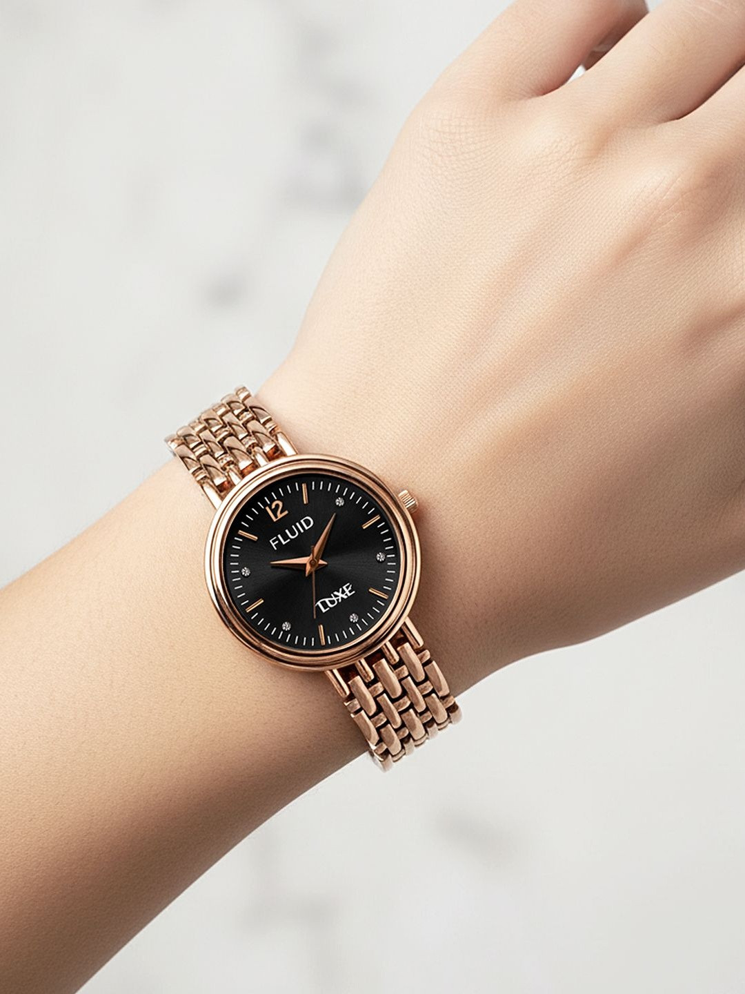 FLUID Women Brass Embellished Dial & Bracelet Style Straps Analogue Watch FL-Tanushree-705-BK