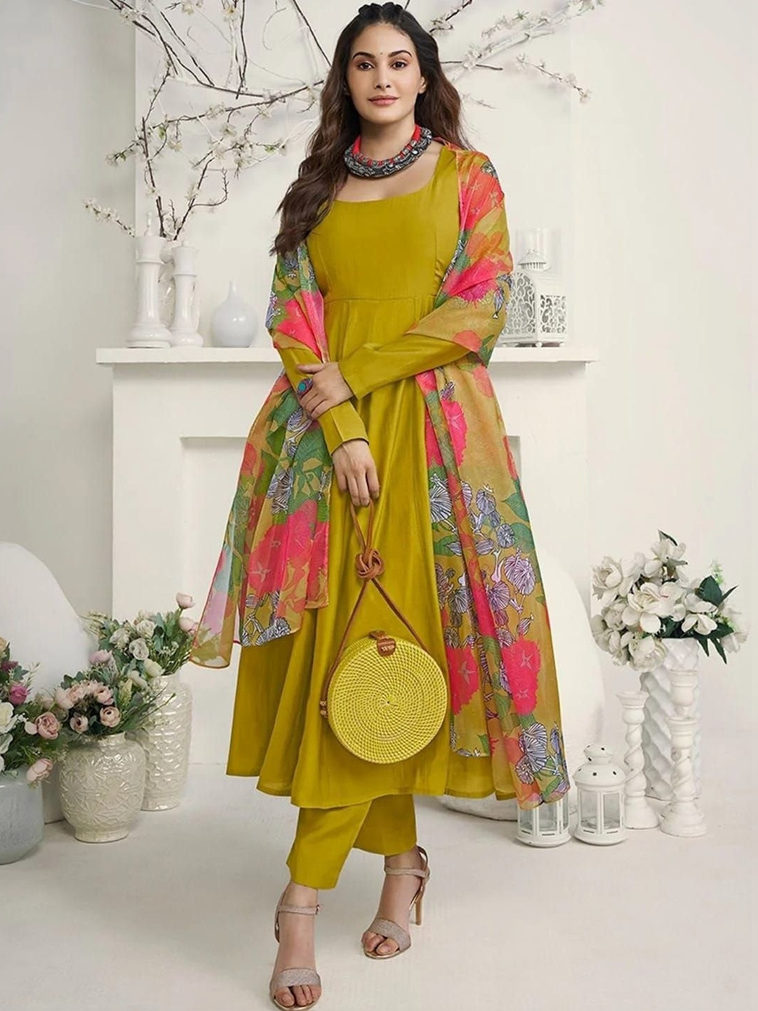 Women Basket Women Anarkali Kurta with Trousers & Dupatta