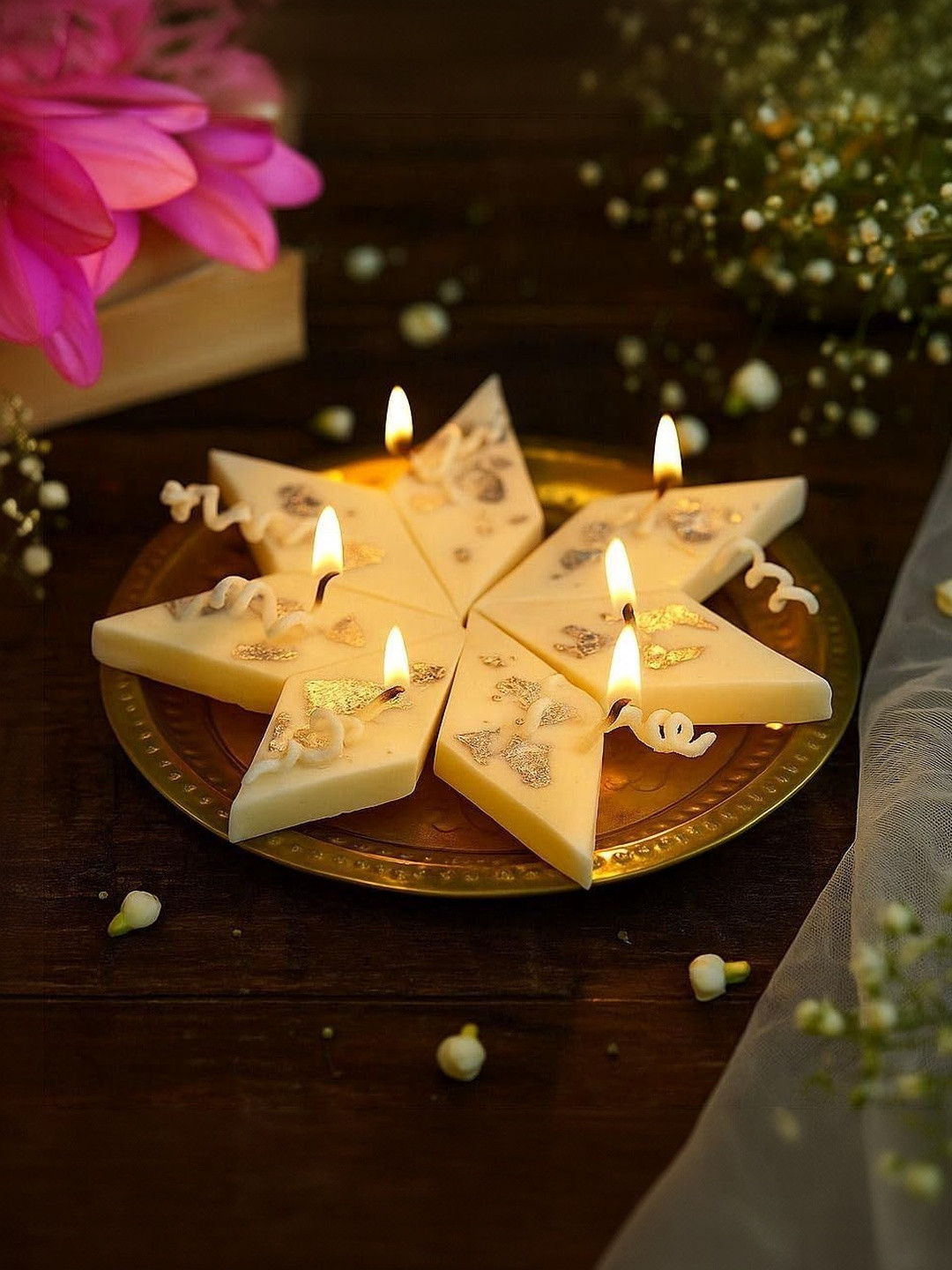 Dainty Little Shop Orange & Cream-Coloured 8 pieces Core Candle