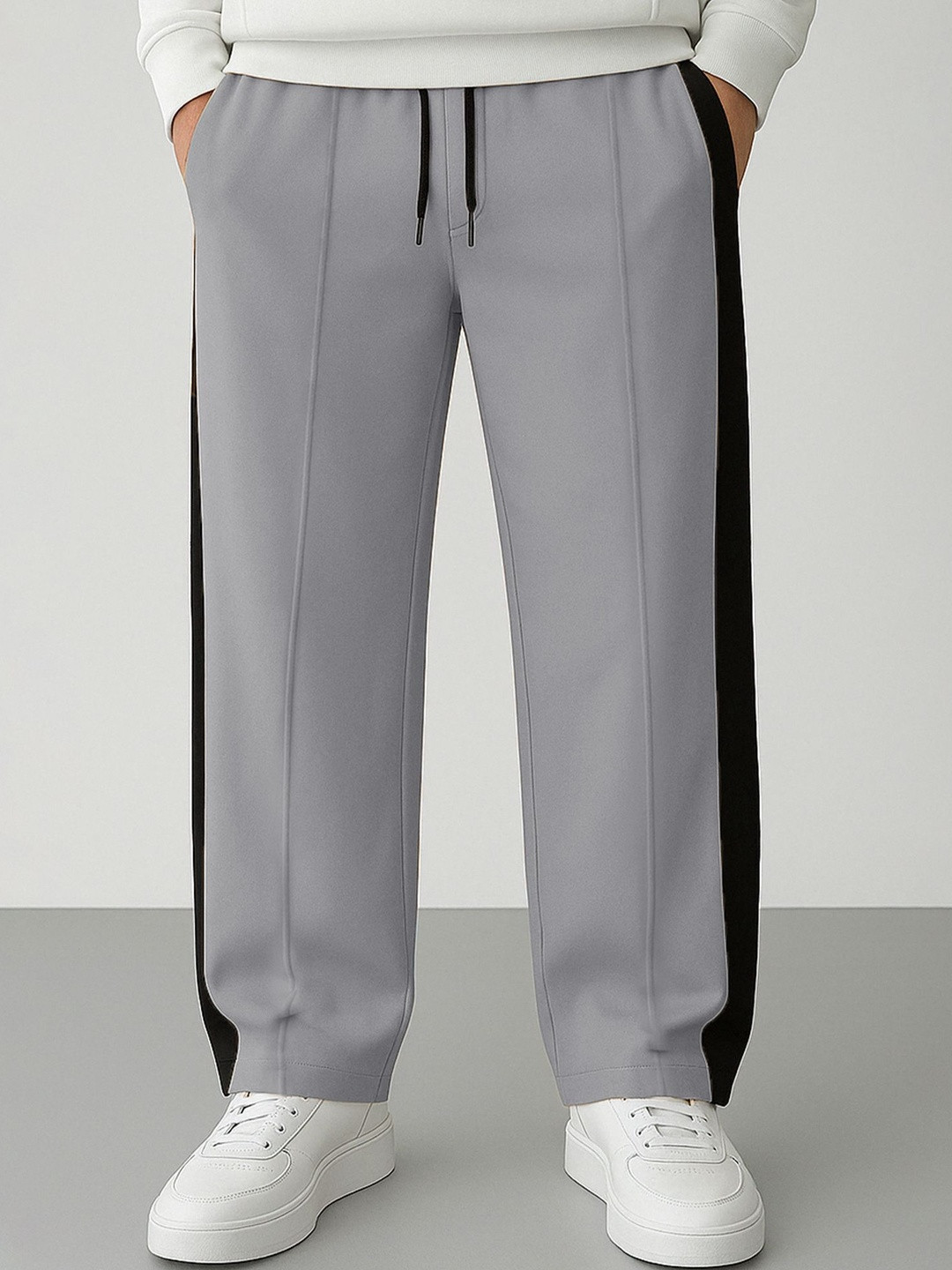 JUMPCUTS Men Color-Blocked Loose-Fit Track Pants