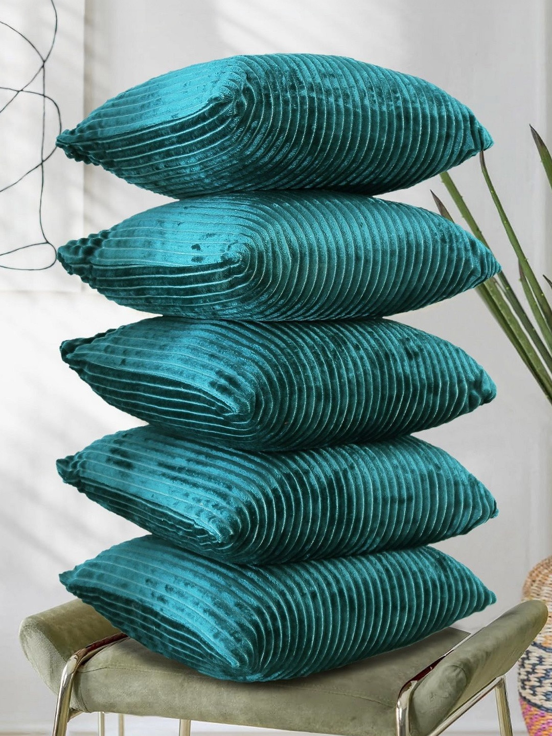 RD TREND Set of 5 Striped Velvet Square Cushion Covers