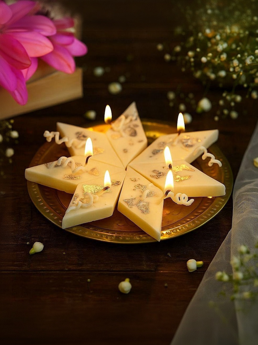 Dainty Little Shop Orange & Cream-Coloured 4 pieces Core Candle