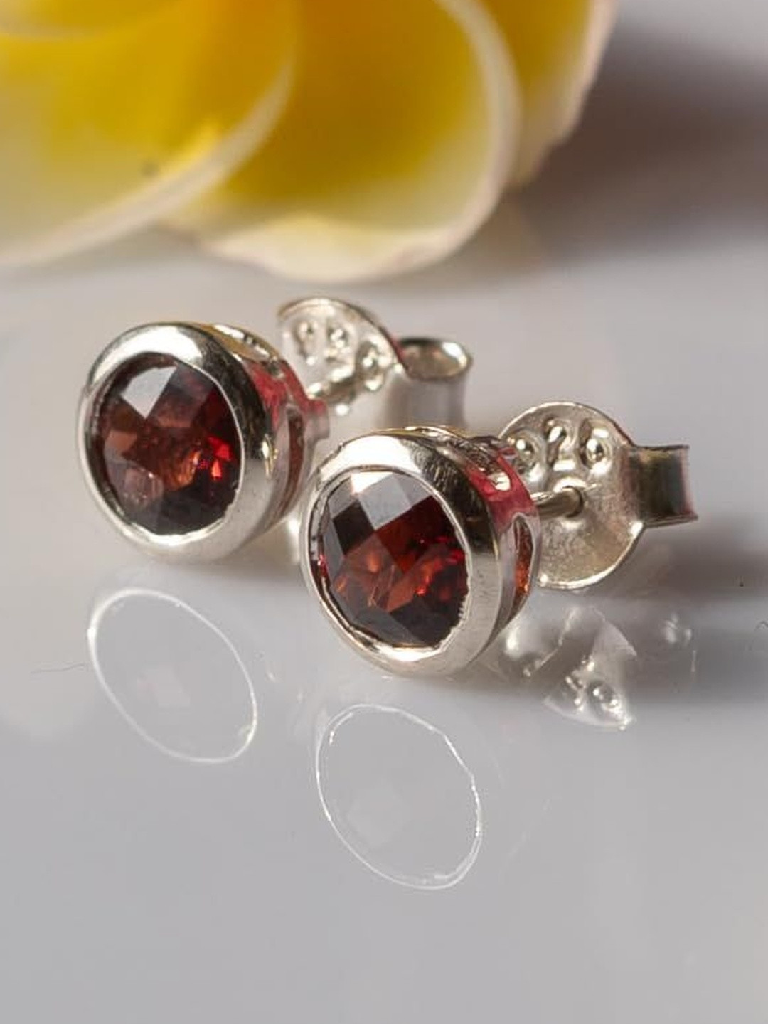 Tibetan Silver 925 Sterling Silver Garnet Studded Circular Shaped Studs