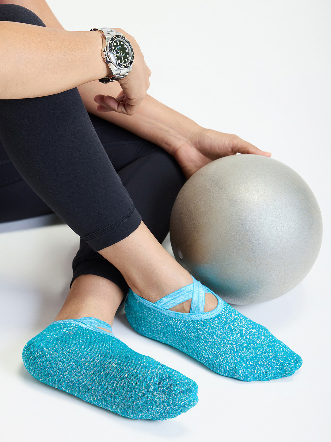 Mint & Oak Women Anti-Skid Grip Shoe Liner Socks