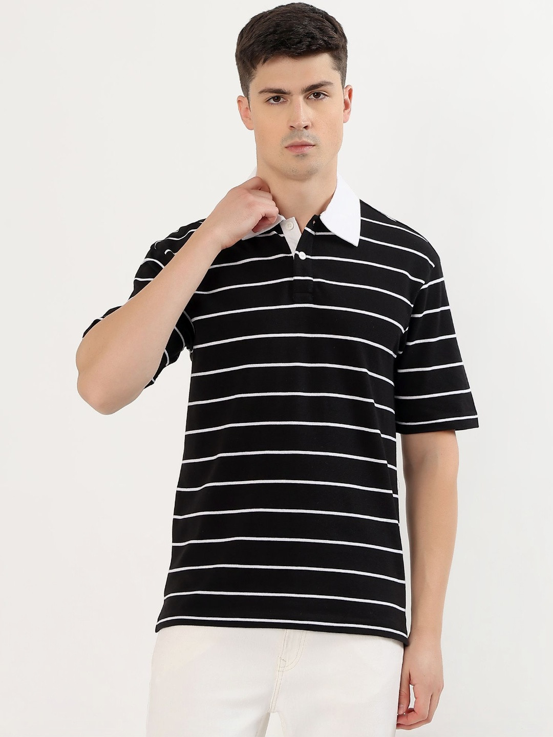 ARMENOR Men Striped Polo Collar T-shirt