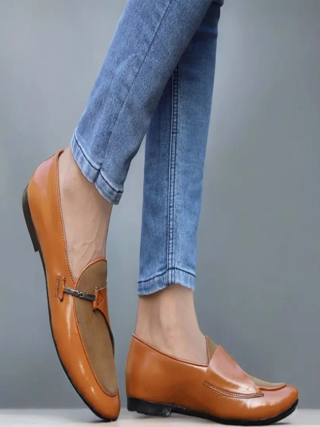 Austrich Men Colourblocked Loafers