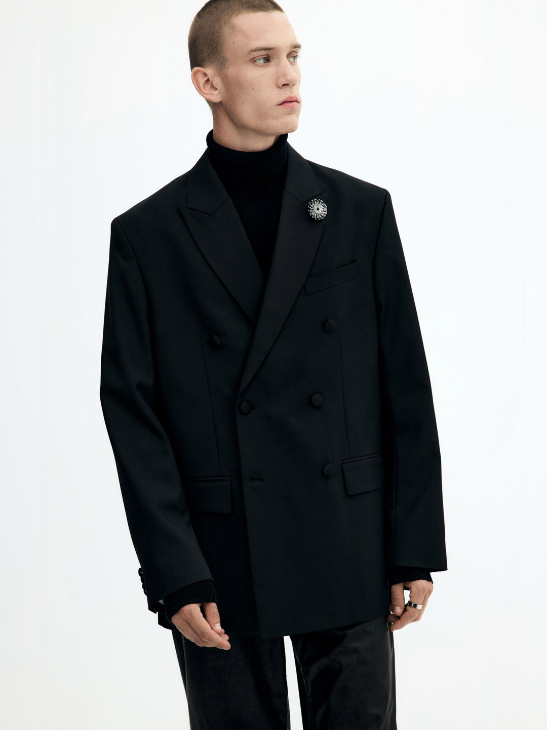 H&M Relaxed Fit Wool-Blend Tuxedo Jacket