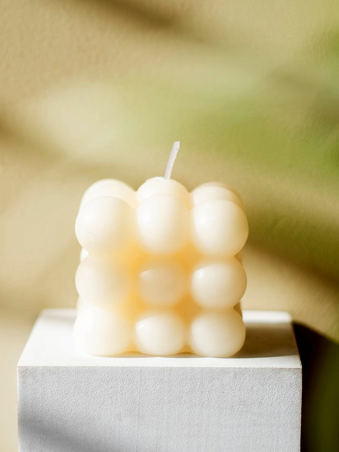 The Zappy Box White & Cream-Coloured 1 pieces Core Candle
