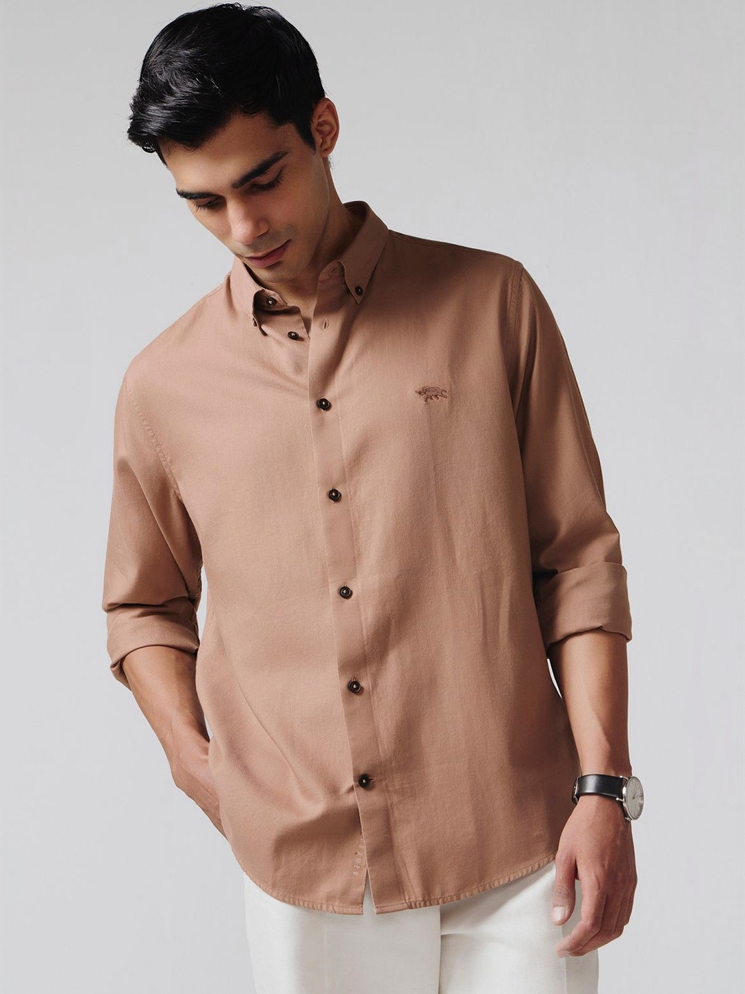 Andamen Men Semi Casual Cotton Solid Embroidered Slim Fit Shirt