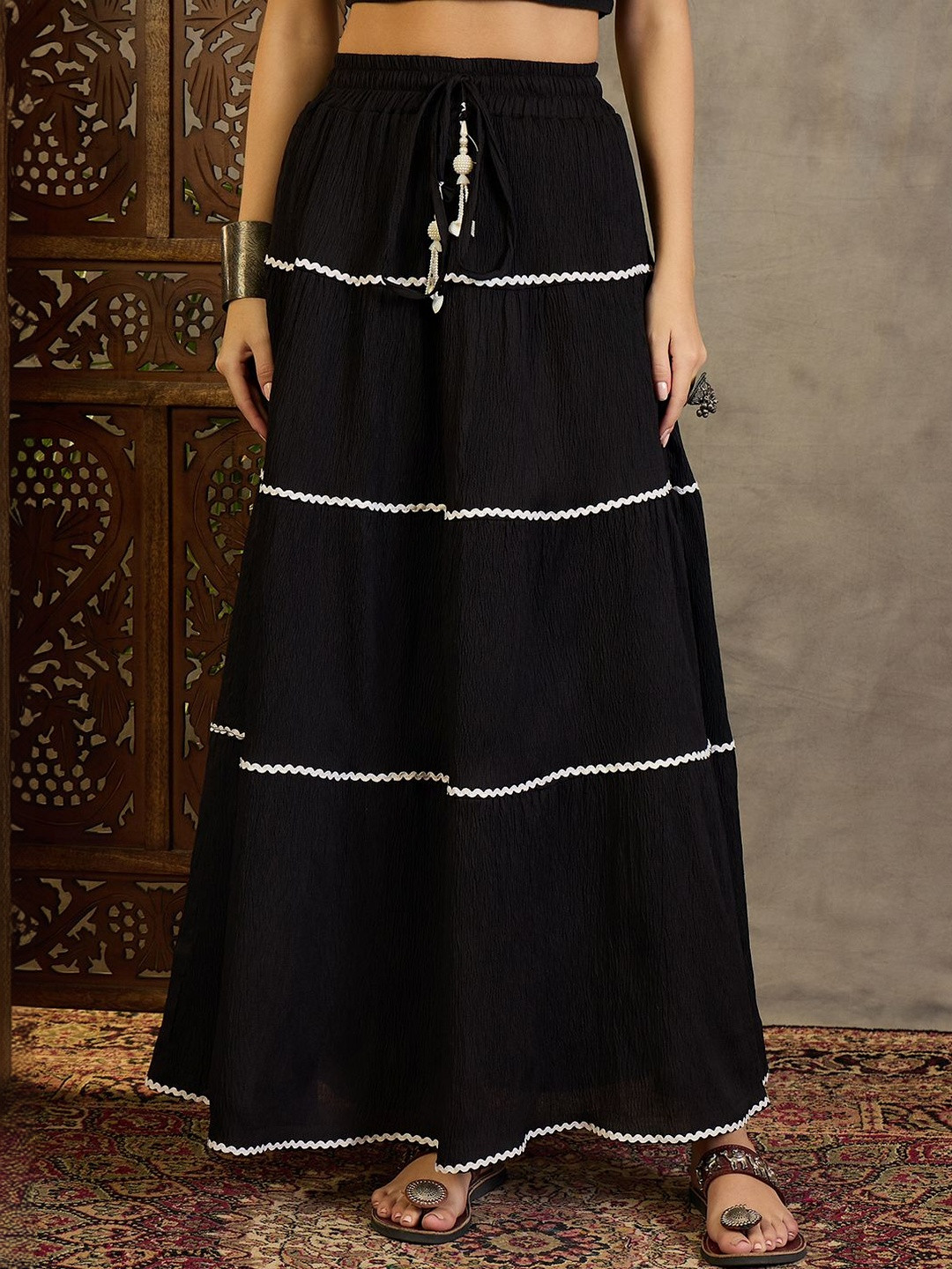 VANSIRI Women Black Striped Casual Maxi Skirt