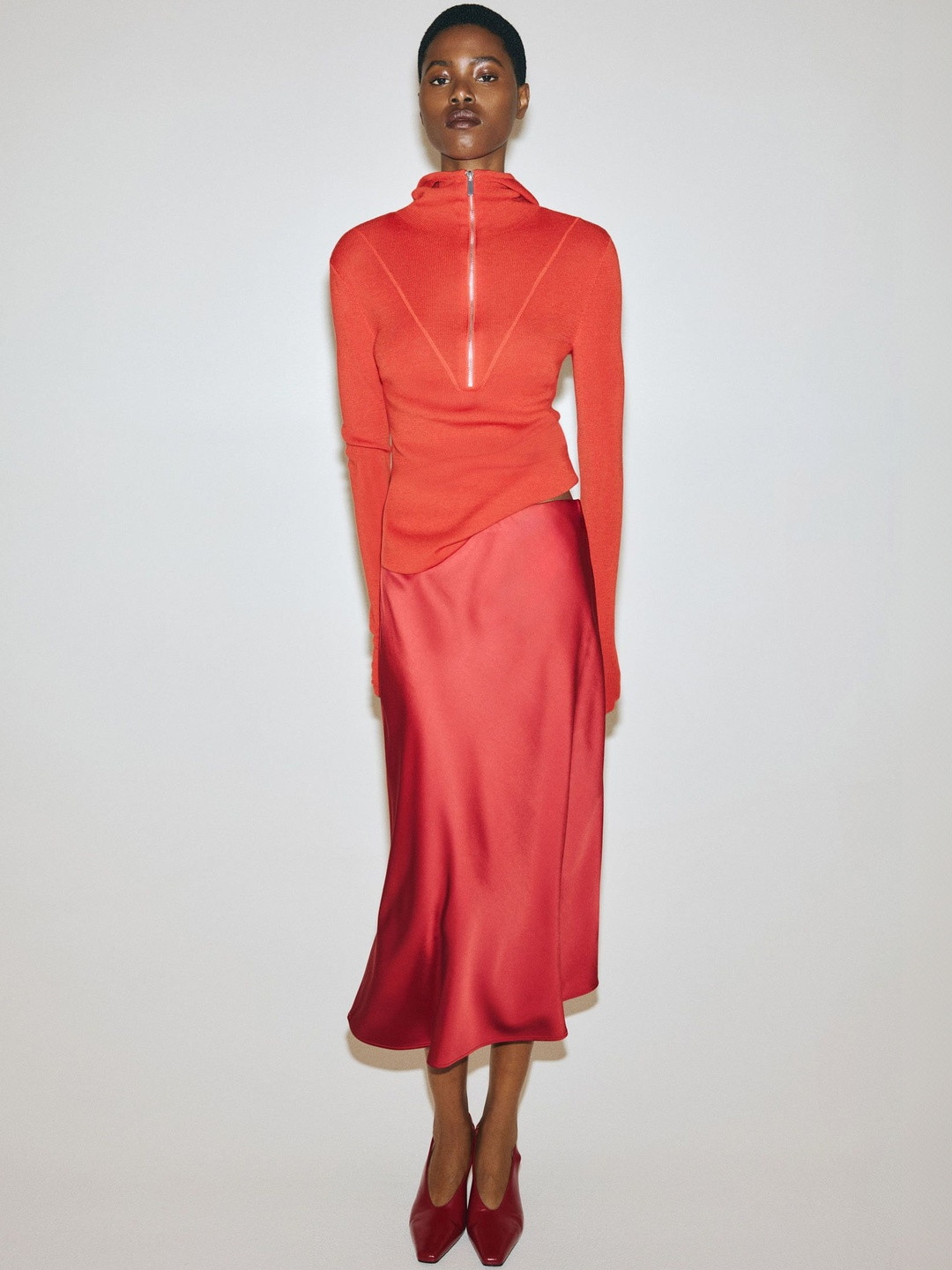 H&M Midi Skirts