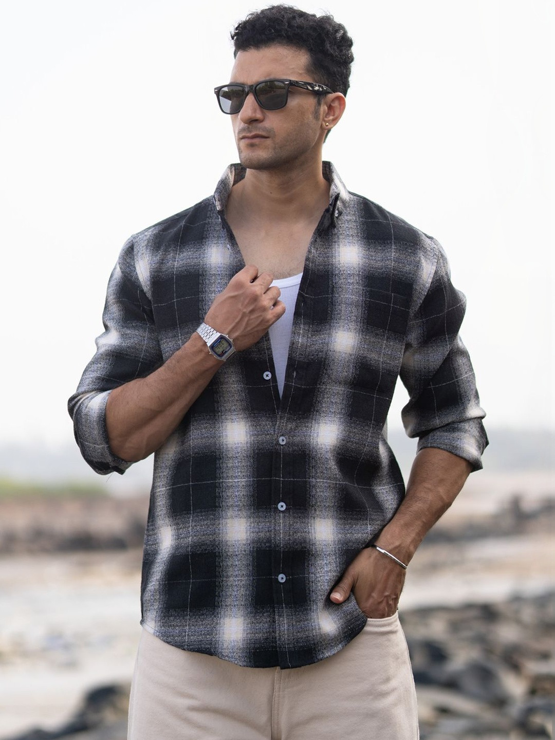 Powerlook Men Checked Casual Shirt