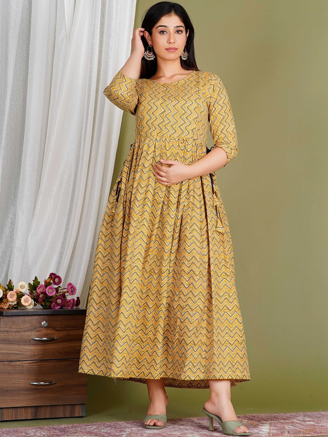 Pahanawa Print A-Line Maxi Dress