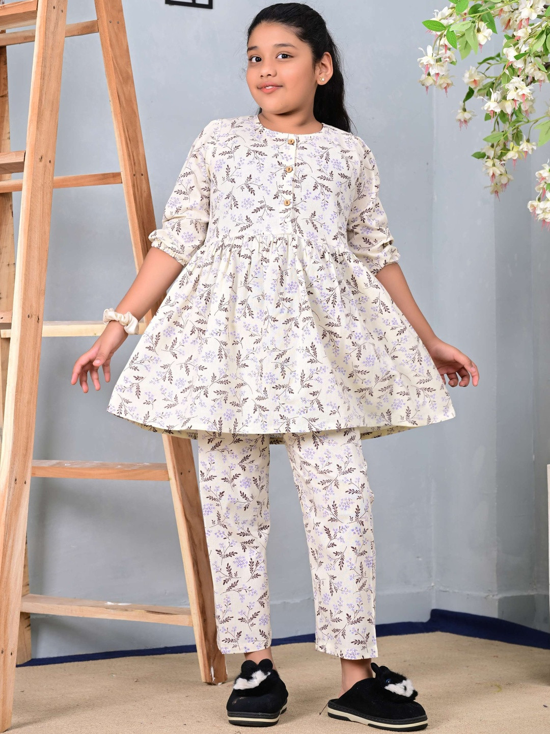 Miss & Chief Girls Floral Printed Tiered Pure Cotton Kurta with Trousers