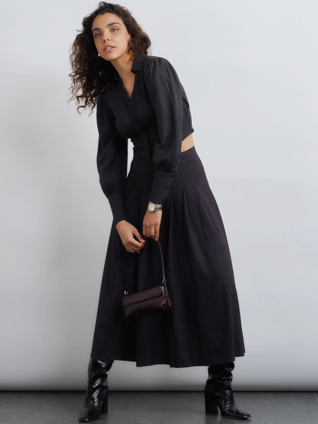 COVE AND LANE Puff Sleeve Linen Crop Top