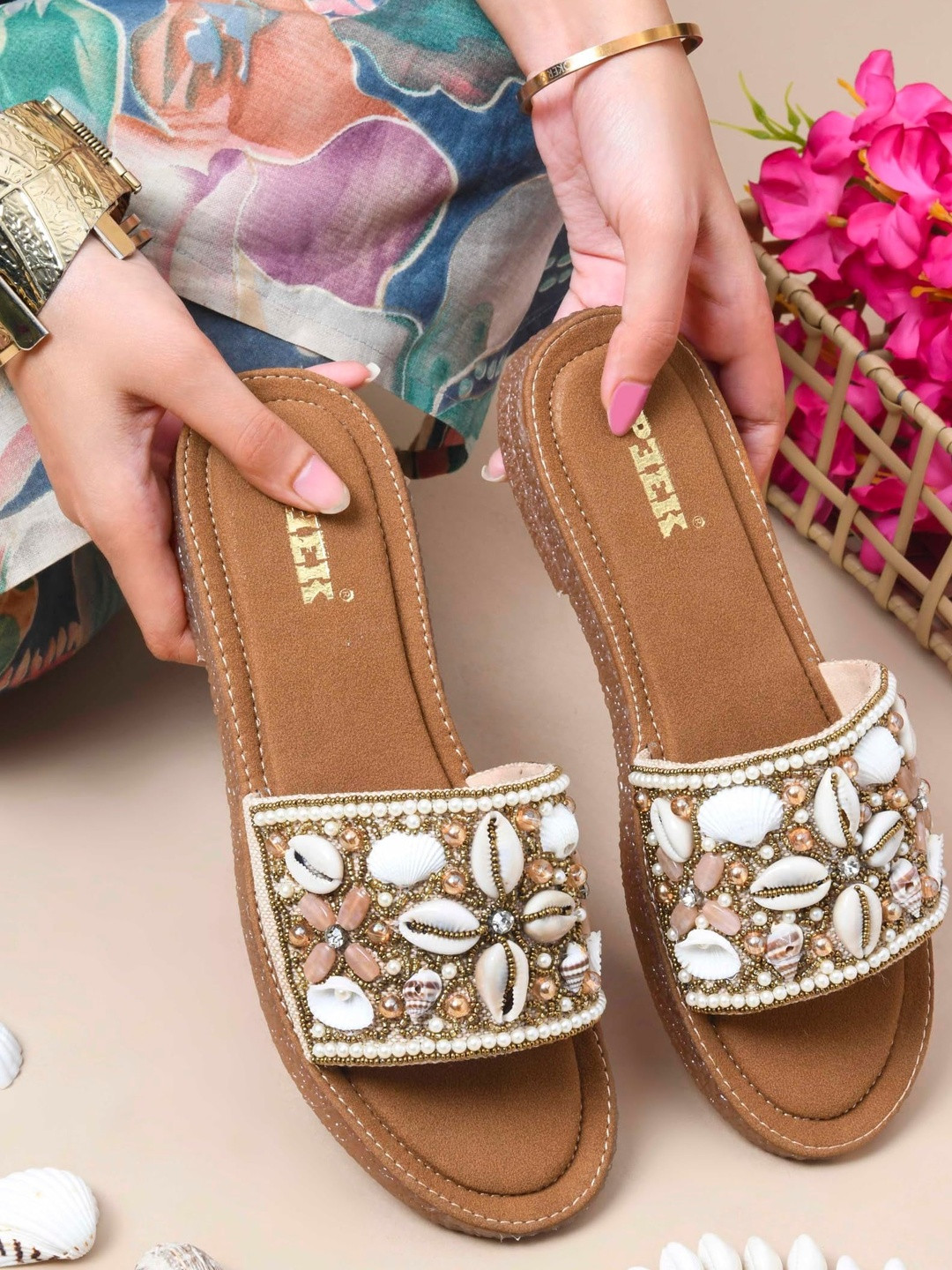 PEEK Women Shell Embellished Open Toe Flats