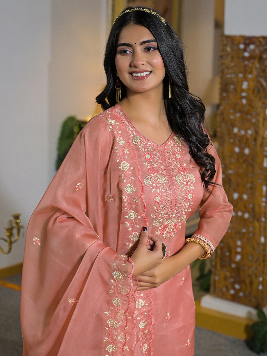 SANISA Women Ethnic Motifs Embroidered Regular Thread Work Kurta with Trousers & With Dupatta
