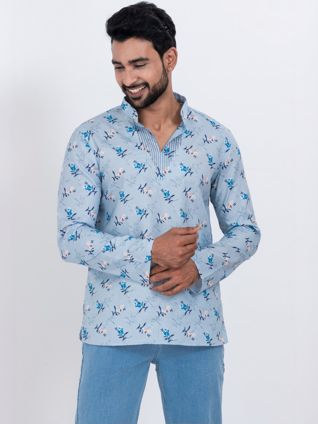 ROOTED LIBAAS Men Thread Work Kurta