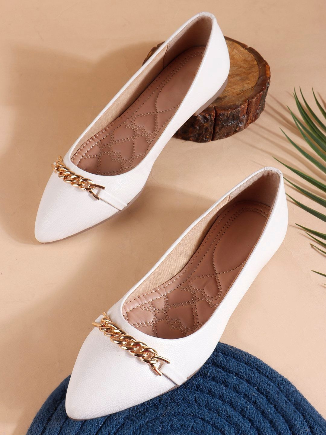 Liscott Women Textured Slip-On Ballerinas With Western - Embellished