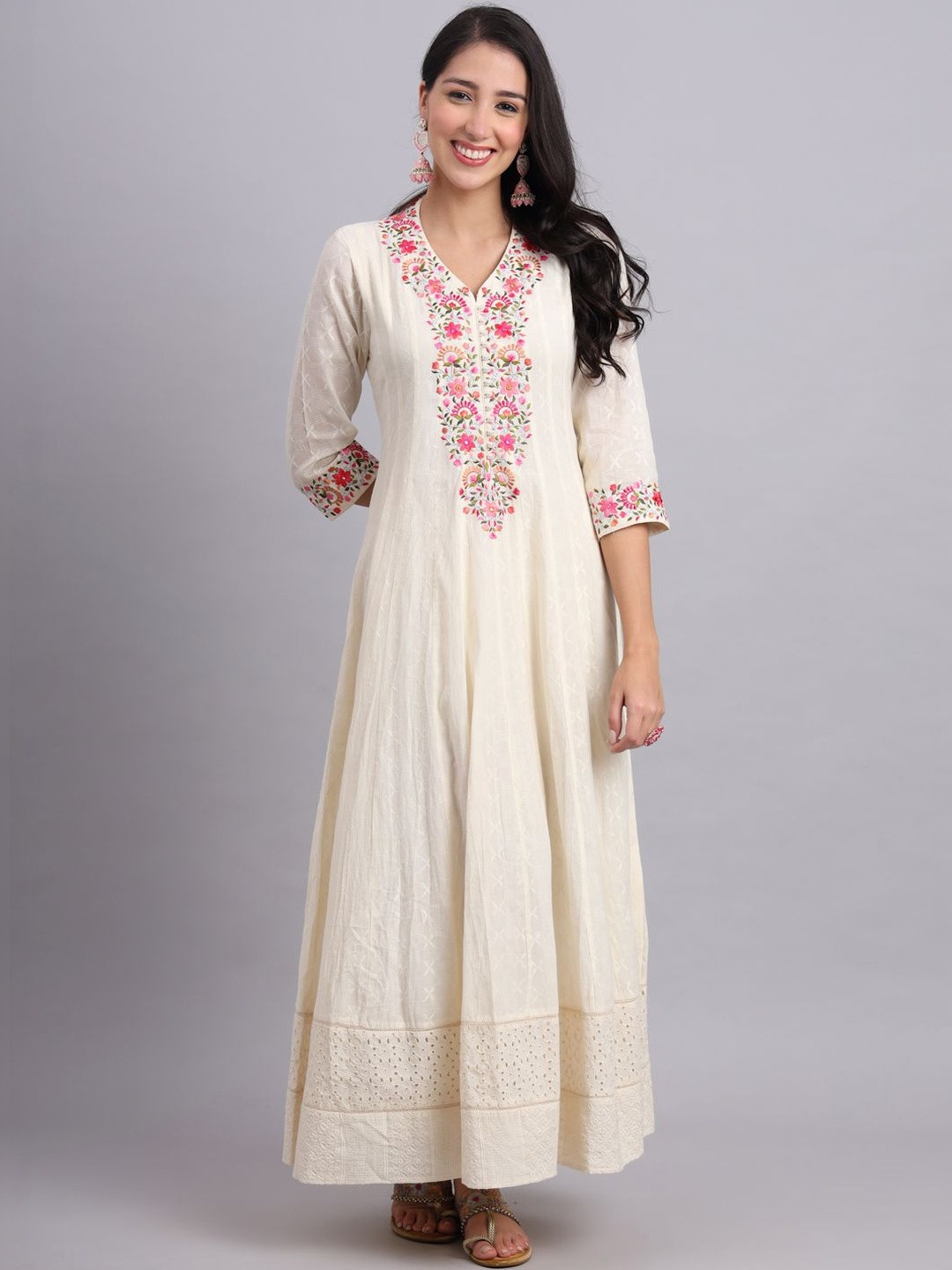 NAMAHART Women Floral Embroidered Thread Work Floral Anarkali Kurta