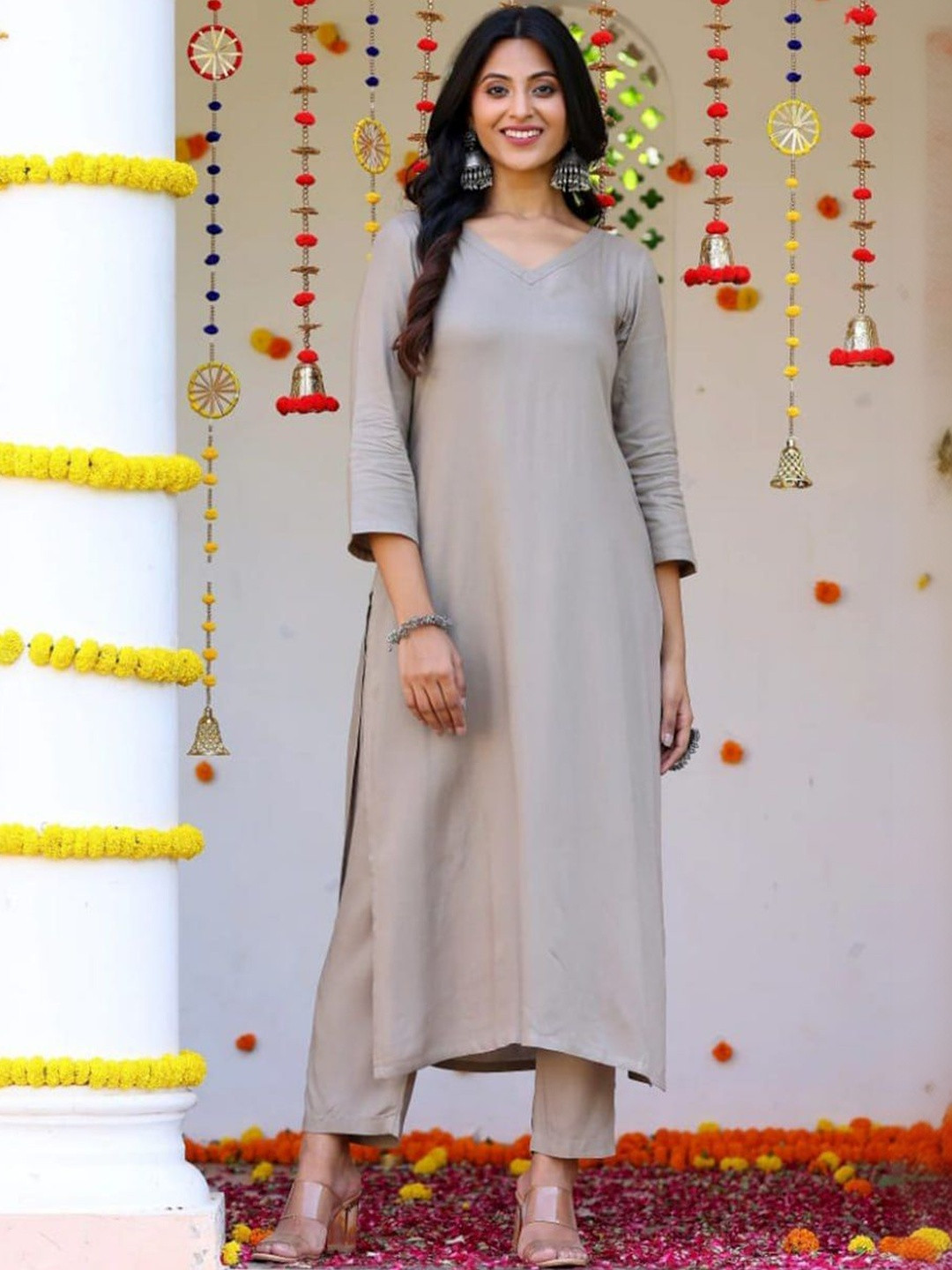 VS MALL Women Ethnic Motifs Regular Kurta with Trousers & With Dupatta