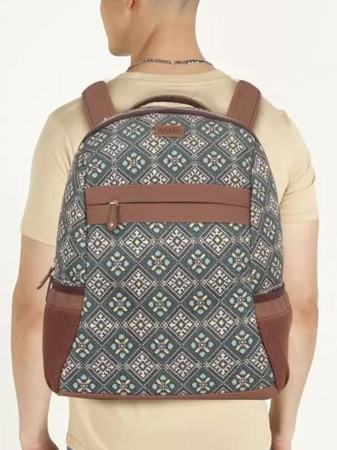 AMIC Unisex Ethnic Motifs Printed Medium Laptop Backpack