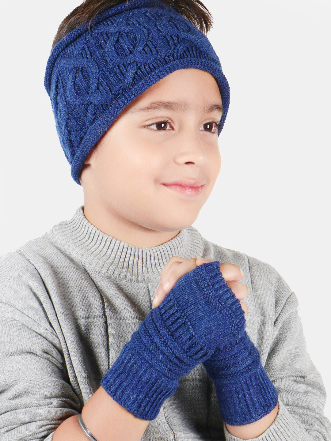 Bharatasya Kids Pack of 2 Acrylic Cap & Thermal Mittens