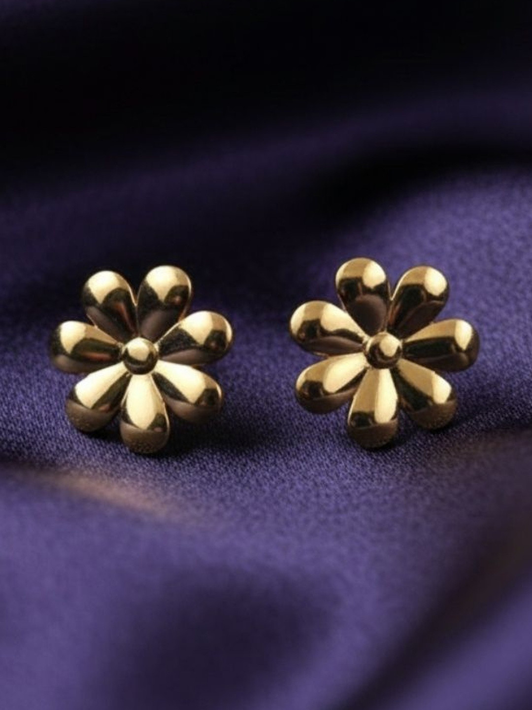 RACHIVA Floral Studs Earrings