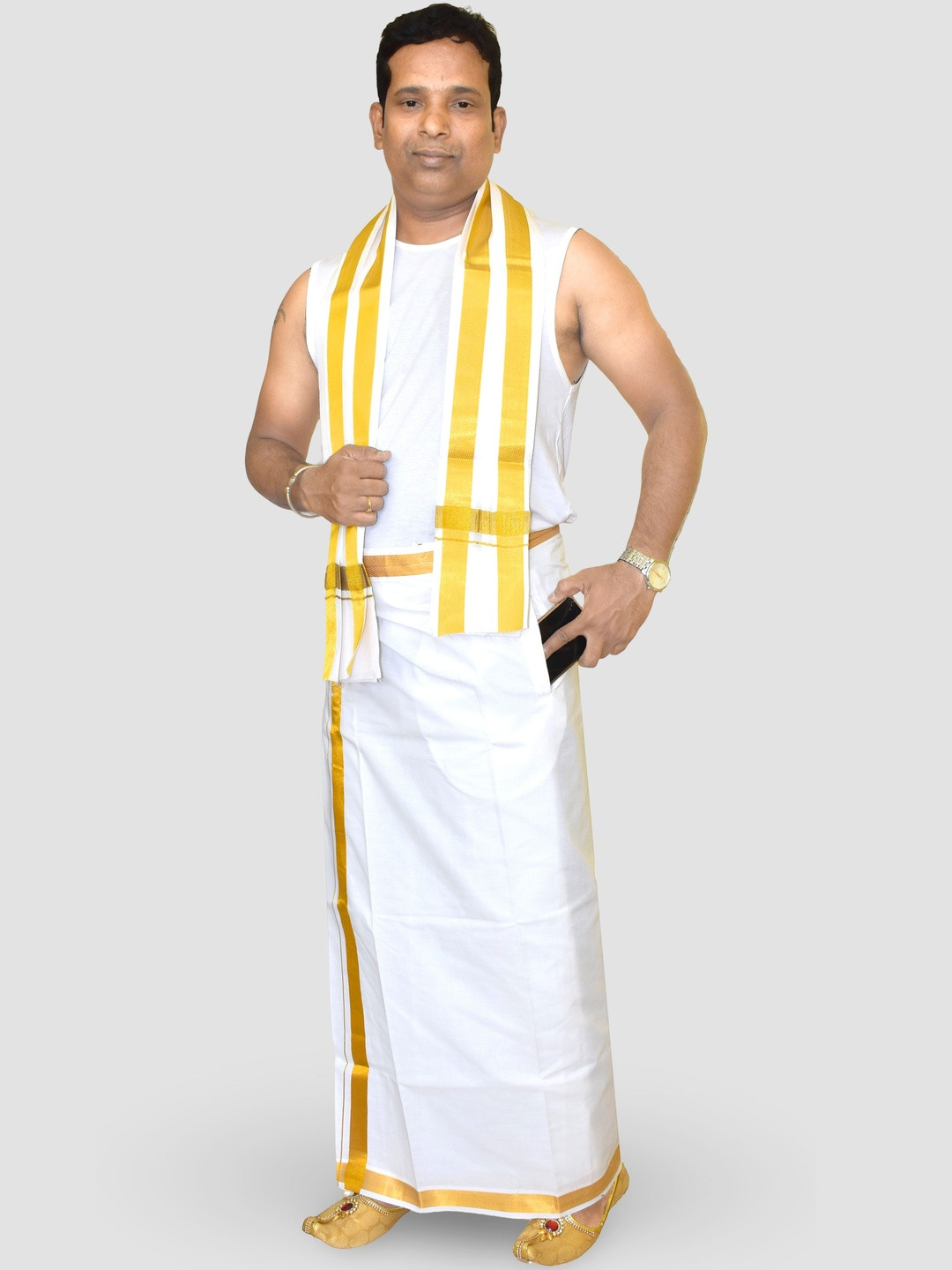 TUNI MANI Men Cotton Welcro Pocket Dhoti & Towel