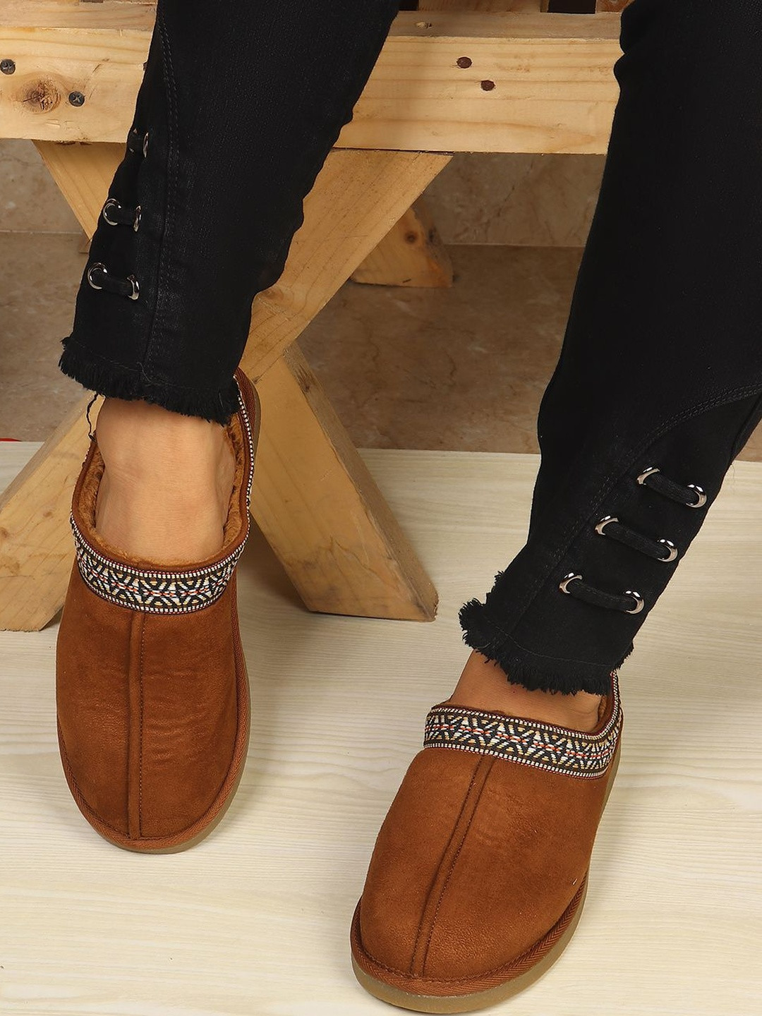 Carlton London Women Room Slippers