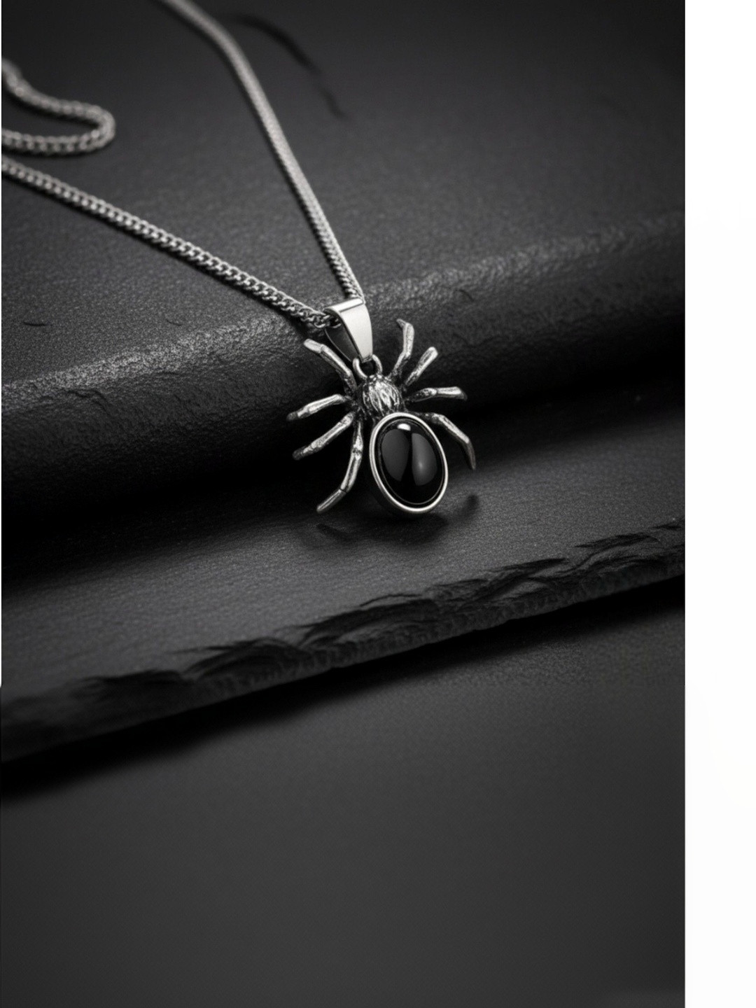 P. R. PRINTS Animal Shaped Pendants with Chains