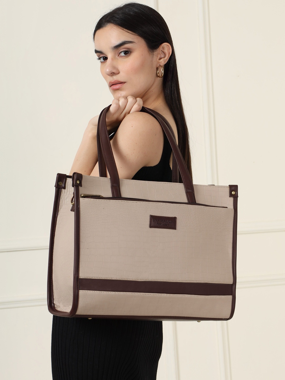 Pramadda Pure Luxury Textured Leather Structured Handheld Bag