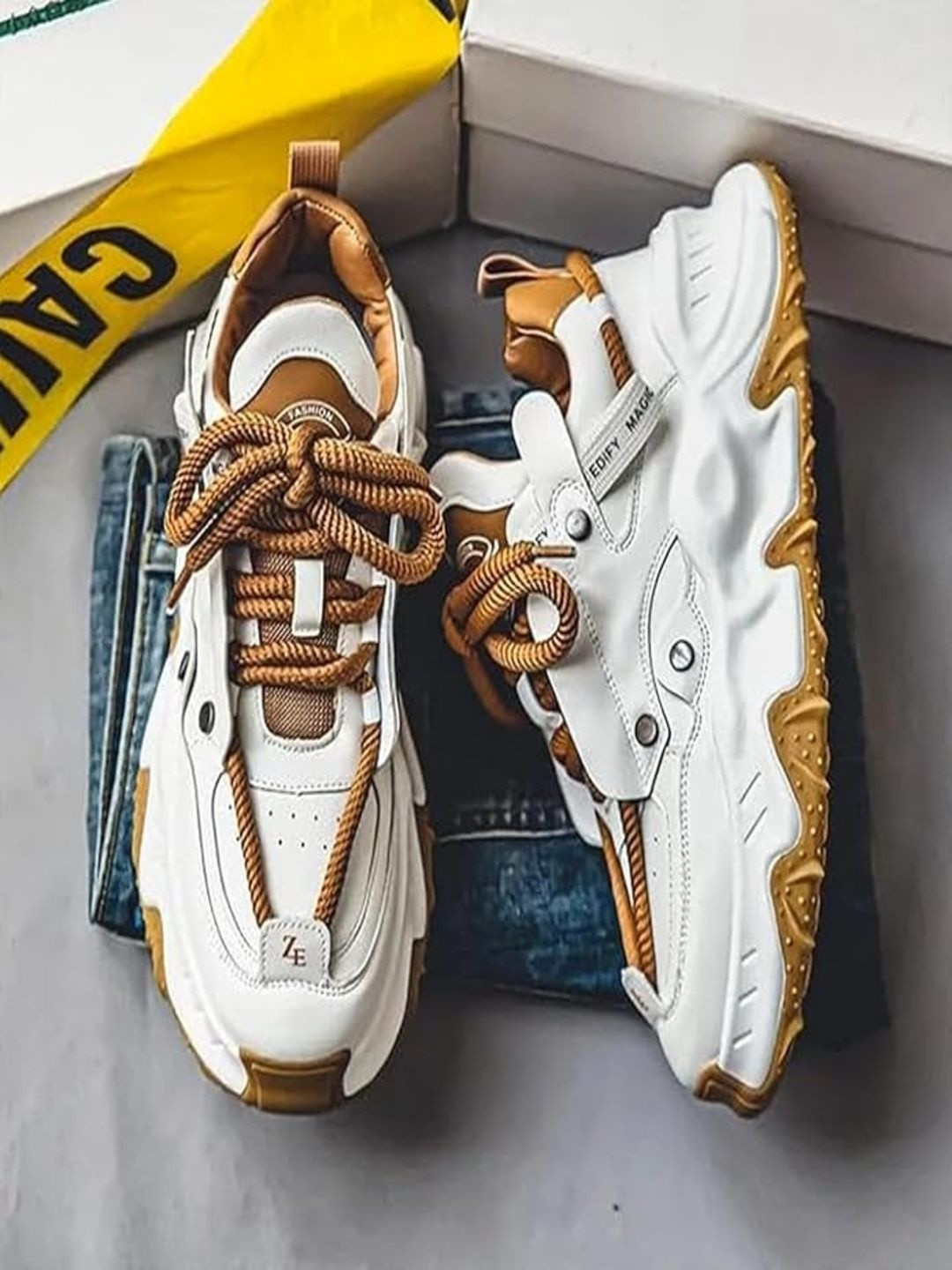 Beauty walk Men Sneakers