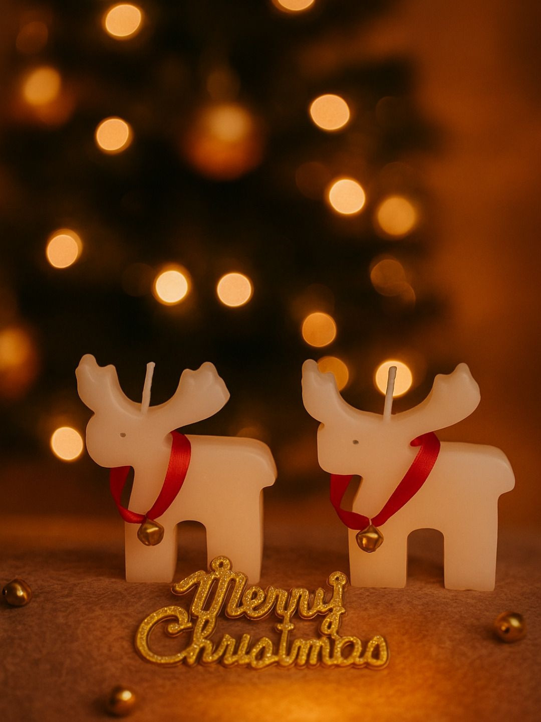 LIGHT JEWELS White & Red 2 Pieces Christmas Pillar Candle