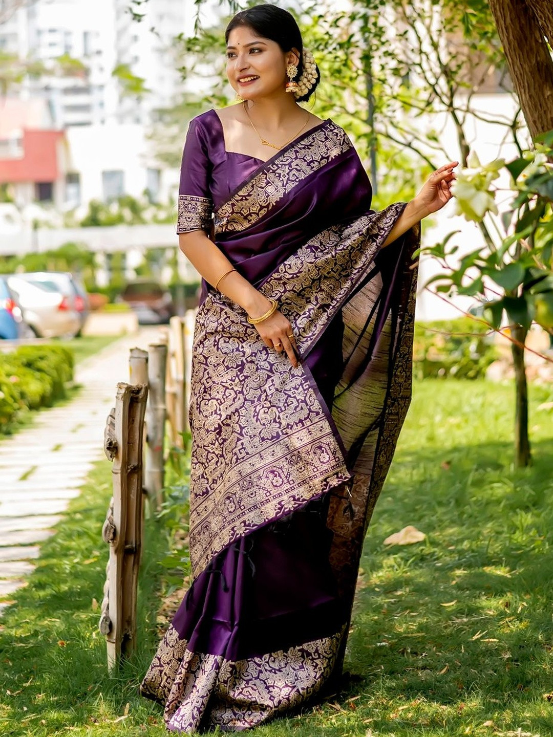 VASTRAAVEDAA Ethnic Motifs Zari Silk Blend Heavy Work Mysore Silk Saree