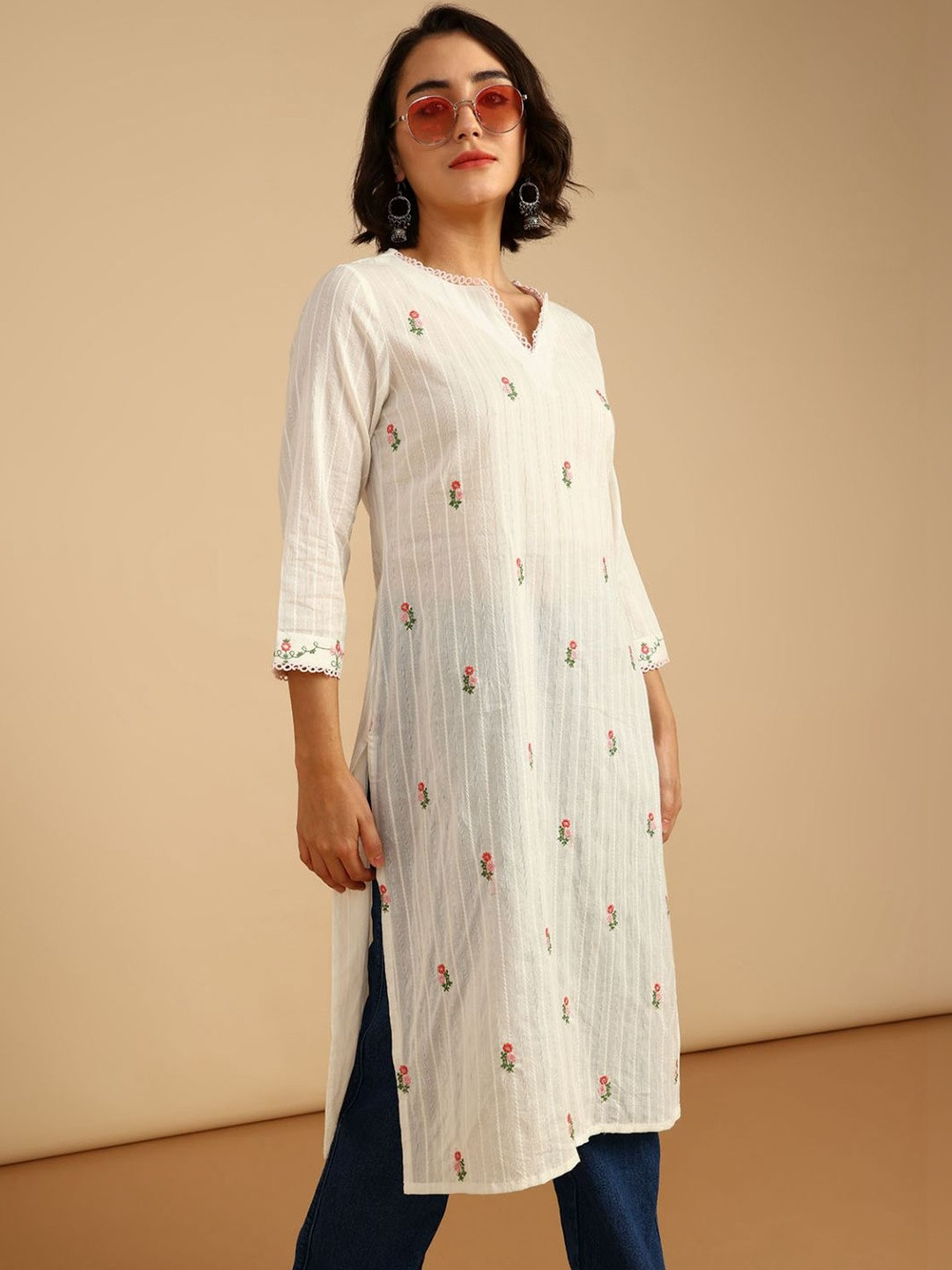 LIMEROAD Women Quirky Mirror Work Kurta