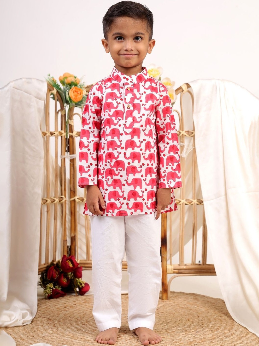 Sangria Boys Elephant Printed Pure Cotton Kurta With Pyjamas