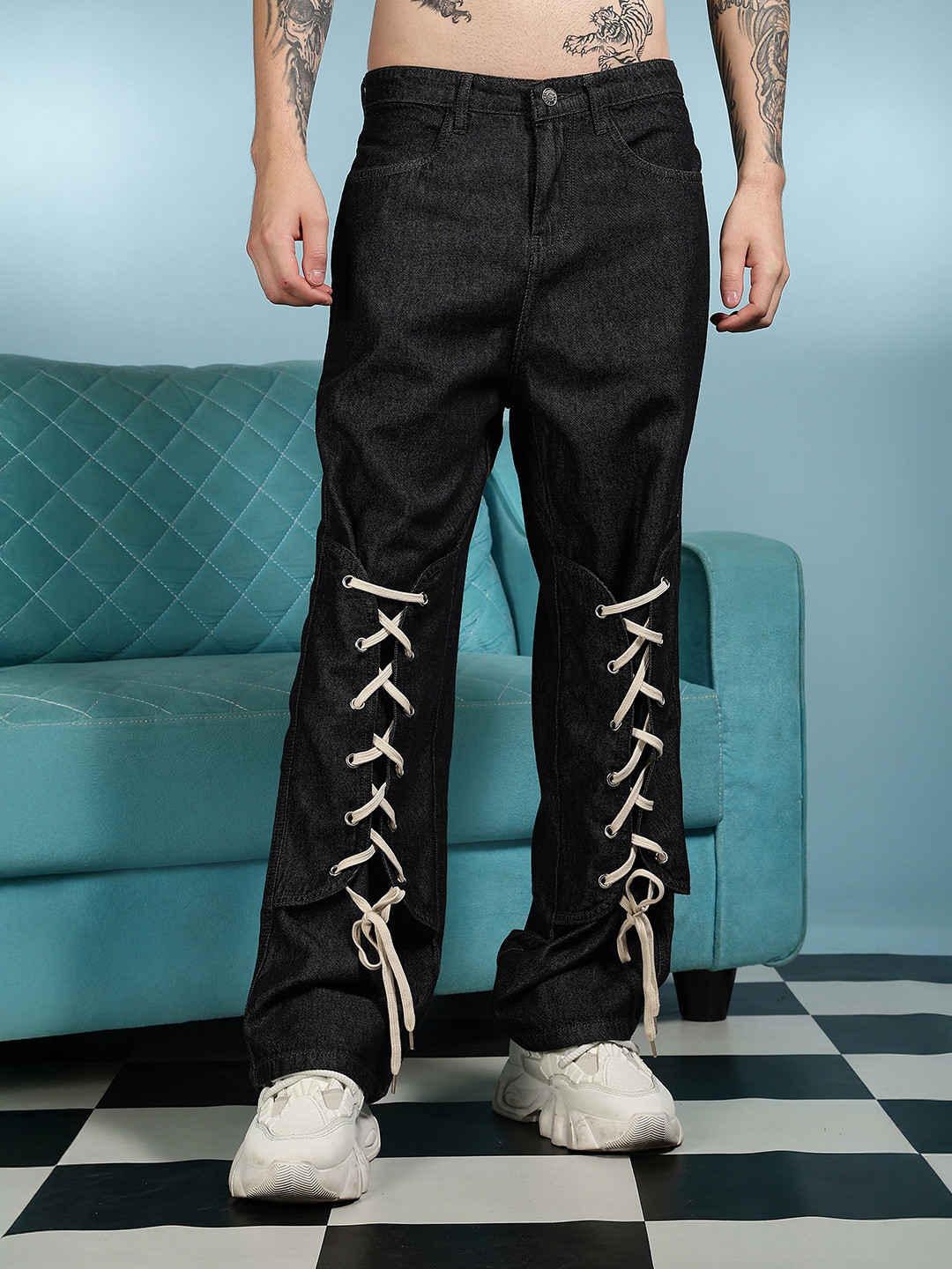 Eszett Men Low-Rise Cotton Baggy Trousers With Shoe Lace  Details