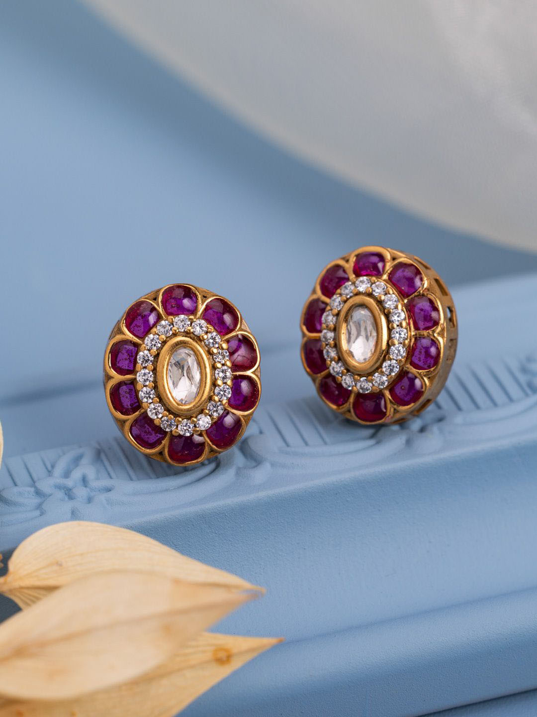 Kushal's Fashion Jewellery Victorian-Plated Circular Shaped Kundan Studs Earrings