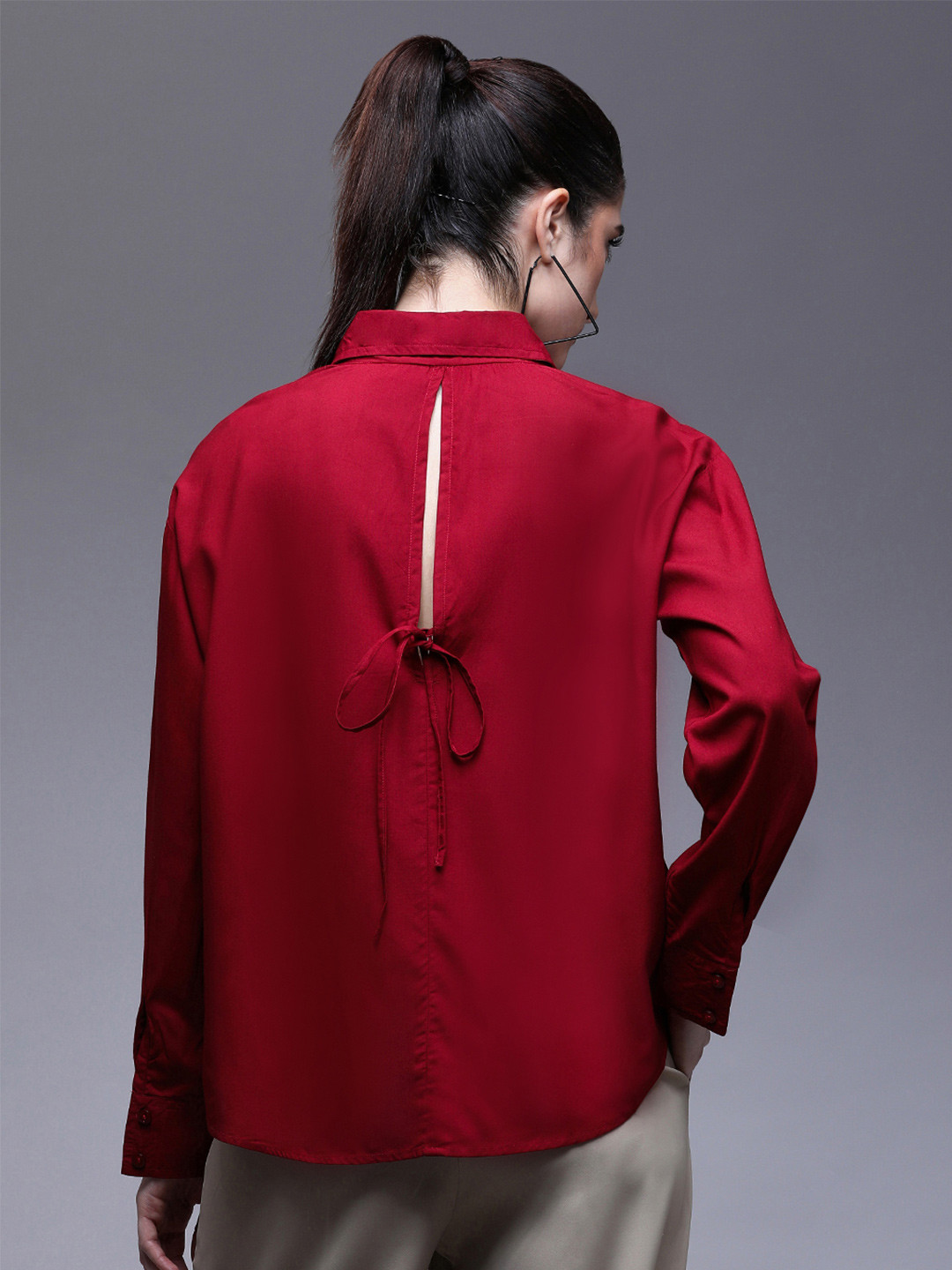 Paper Cut Oversized Spread Collar Back Tie-Up Solid Casual Shirt