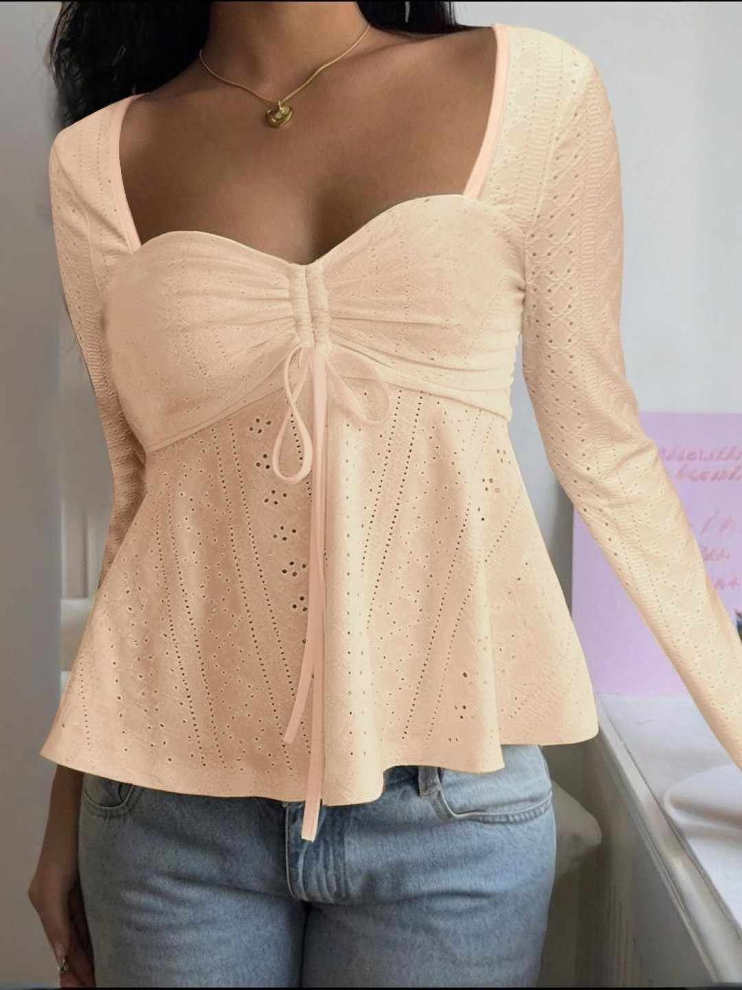 KPOP Sweetheart Neck Peplum Top