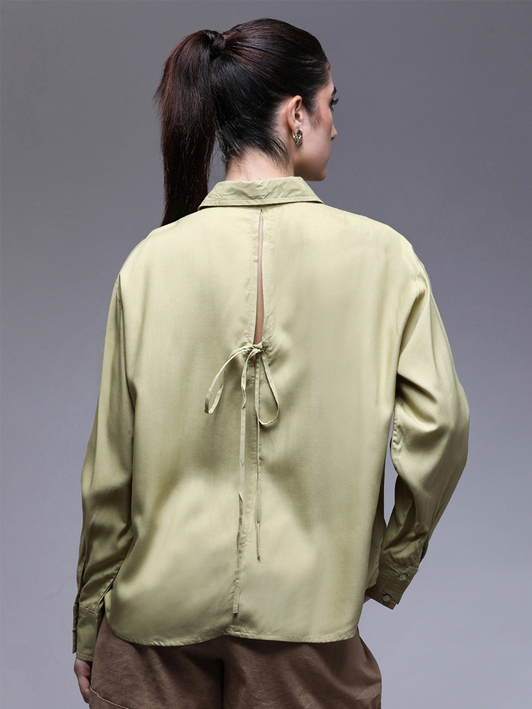 Paper Cut Oversized Spread Collar Back Tie-Up Solid Casual Shirt